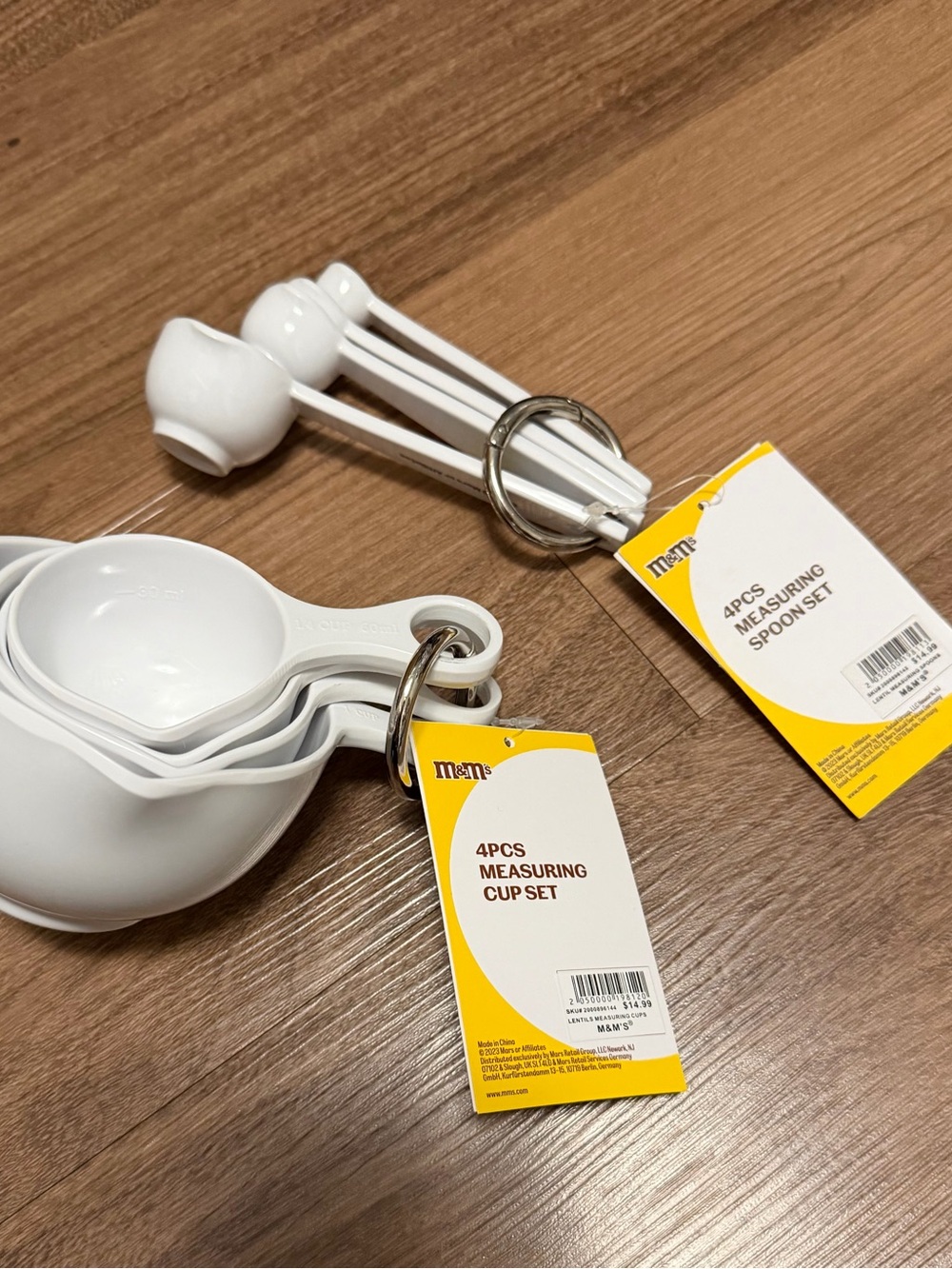 M&M Measuring Cup & Measuring Spoon Set